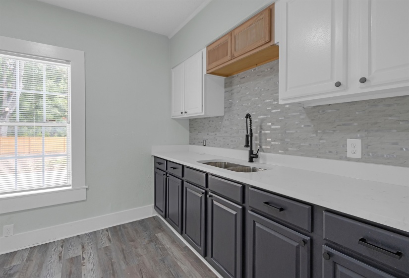 3468 MAYFLOWER AVE, Memphis, Tennessee 38122, 2 Bedroom Bedrooms, 5 Room Rooms,1 BathroomBathrooms,Residential,For Sale,MAYFLOWER,0,10229559
