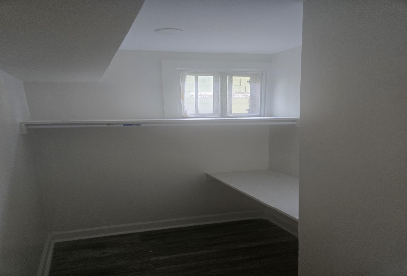 1707 NELSON AVE, Memphis, Tennessee 38114, 3 Bedroom Bedrooms, 7 Room Rooms,2 BathroomBathrooms,Residential,For Sale,NELSON,0,10229562