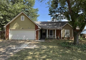 2524 LAURELCREST DR, Memphis, Tennessee 38133, 3 Bedroom Bedrooms, 5 Room Rooms,2 BathroomBathrooms,Residential,For Sale,LAURELCREST,0,10229563