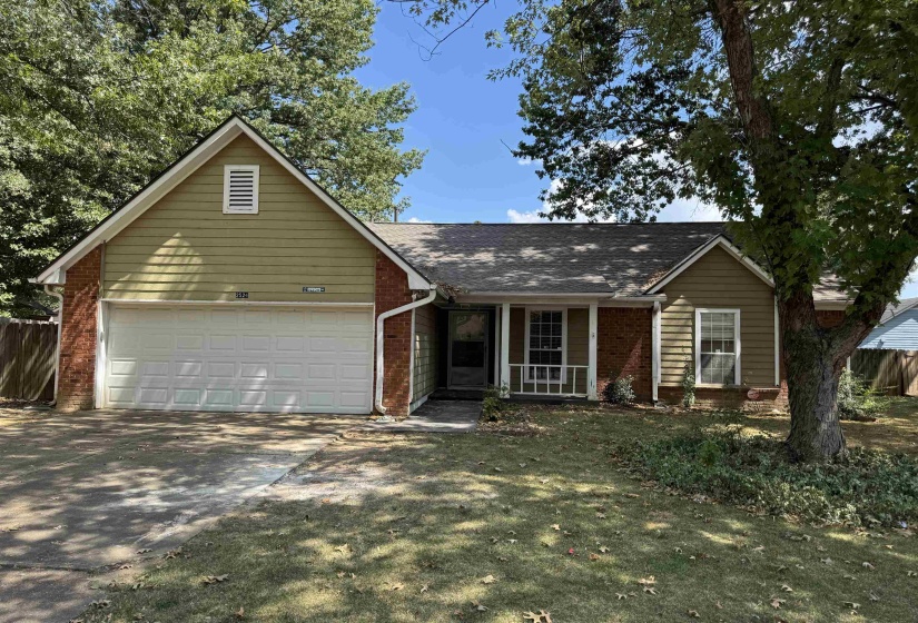 2524 LAURELCREST DR, Memphis, Tennessee 38133, 3 Bedroom Bedrooms, 5 Room Rooms,2 BathroomBathrooms,Residential,For Sale,LAURELCREST,0,10229563