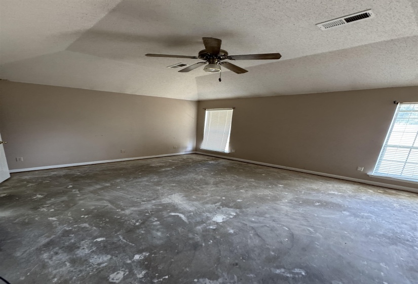2524 LAURELCREST DR, Memphis, Tennessee 38133, 3 Bedroom Bedrooms, 5 Room Rooms,2 BathroomBathrooms,Residential,For Sale,LAURELCREST,0,10229563