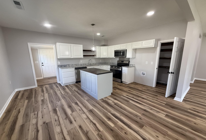 290 KELLER ST, Toone, Tennessee 38381, 2 Bedroom Bedrooms, 5 Room Rooms,2 BathroomBathrooms,Residential,For Sale,KELLER,0,10229567