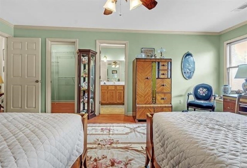 1514 GRANVILLE LN, Memphis, Tennessee 38104, 3 Bedroom Bedrooms, 6 Room Rooms,2.1 BathroomBathrooms,Residential,For Sale,GRANVILLE,0,10229570