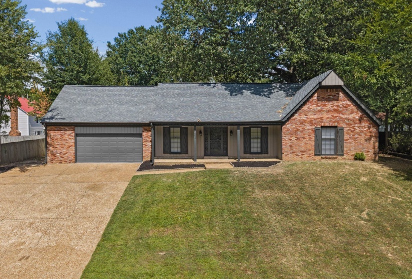 3085 CIRCLE GATE DR, Germantown, Tennessee 38138, 4 Bedroom Bedrooms, 8 Room Rooms,3 BathroomBathrooms,Residential,For Sale,CIRCLE GATE,0,10229571