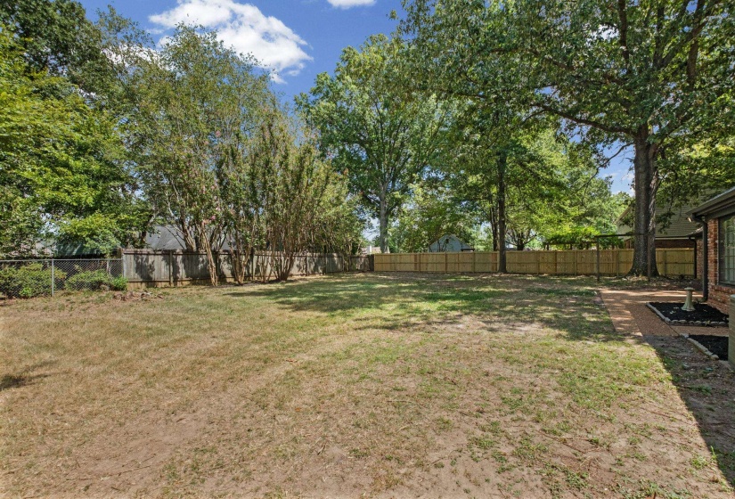 3085 CIRCLE GATE DR, Germantown, Tennessee 38138, 4 Bedroom Bedrooms, 8 Room Rooms,3 BathroomBathrooms,Residential,For Sale,CIRCLE GATE,0,10229571