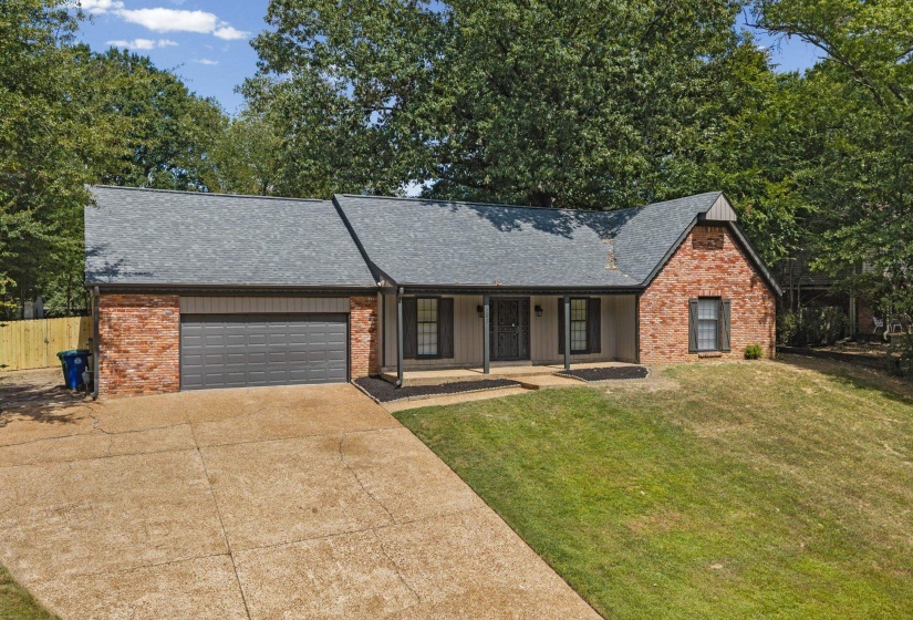 3085 CIRCLE GATE DR, Germantown, Tennessee 38138, 4 Bedroom Bedrooms, 8 Room Rooms,3 BathroomBathrooms,Residential,For Sale,CIRCLE GATE,0,10229571