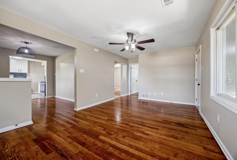 13301 GOODMAN RD RD, Olive Branch, Mississippi 38637, 4 Bedroom Bedrooms, 8 Room Rooms,2 BathroomBathrooms,Residential,For Sale,GOODMAN RD,0,10229572