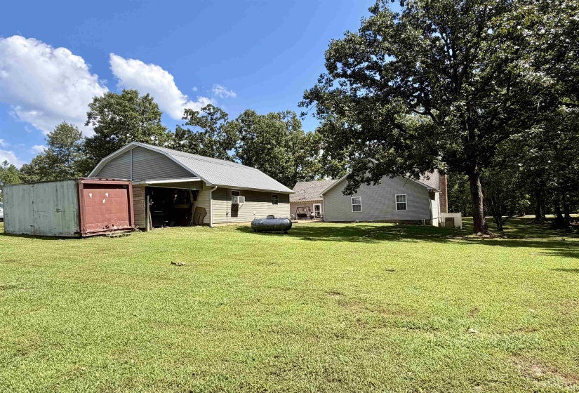 835 TWIN VIEW CIR, Selmer, Tennessee 38375-6018, 3 Bedroom Bedrooms, 12 Room Rooms,4 BathroomBathrooms,Residential,For Sale,TWIN VIEW,0,10229573