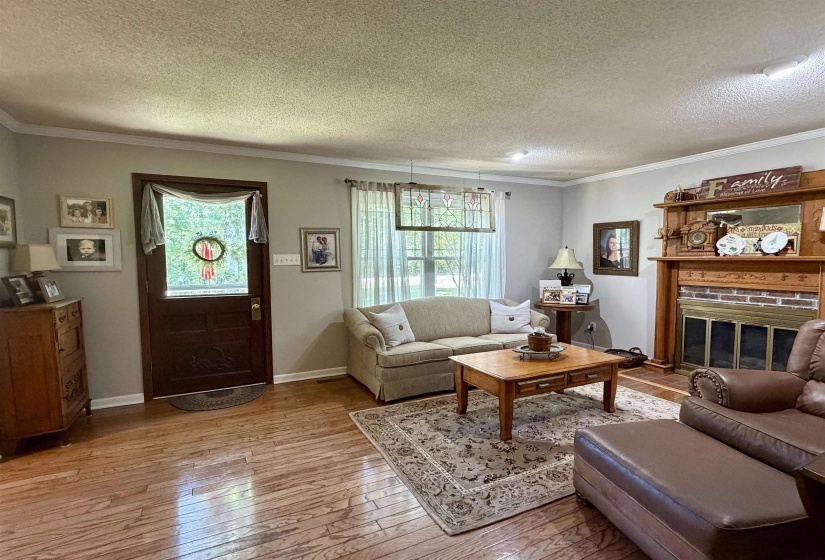 835 TWIN VIEW CIR, Selmer, Tennessee 38375-6018, 3 Bedroom Bedrooms, 12 Room Rooms,4 BathroomBathrooms,Residential,For Sale,TWIN VIEW,0,10229573