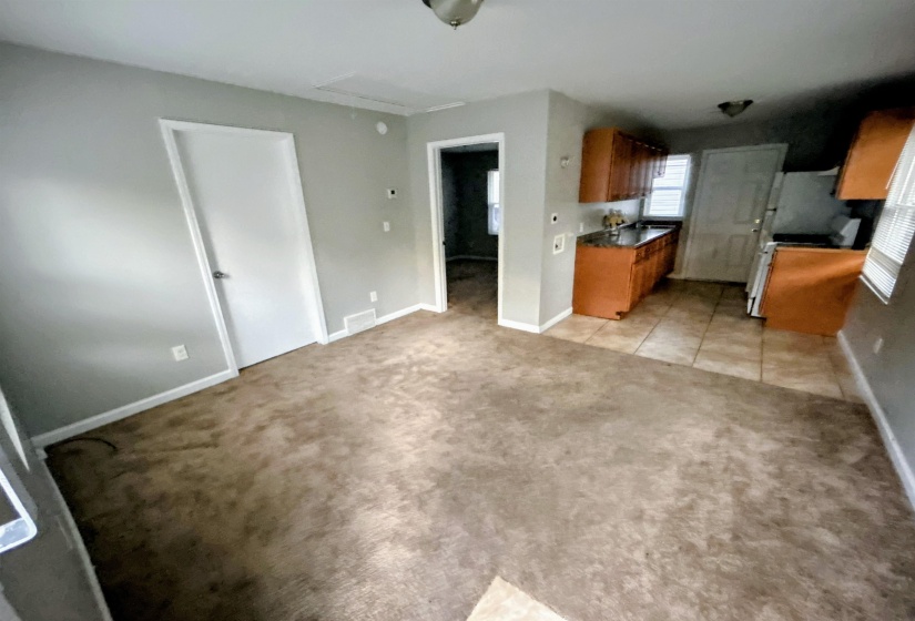 2457 HALE AVE, Memphis, Tennessee 38112, 3 Bedroom Bedrooms, 7 Room Rooms,2 BathroomBathrooms,Residential,For Sale,HALE,0,10229574