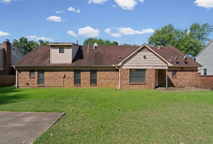 2956 HONEY TREE DR, Germantown, Tennessee 38138, 4 Bedroom Bedrooms, 8 Room Rooms,3.1 BathroomBathrooms,Residential,For Sale,HONEY TREE,0,10229575