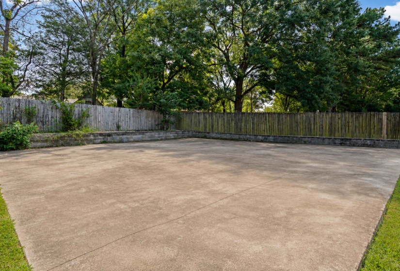 2956 HONEY TREE DR, Germantown, Tennessee 38138, 4 Bedroom Bedrooms, 8 Room Rooms,3.1 BathroomBathrooms,Residential,For Sale,HONEY TREE,0,10229575