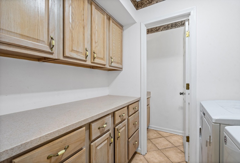 2956 HONEY TREE DR, Germantown, Tennessee 38138, 4 Bedroom Bedrooms, 8 Room Rooms,3.1 BathroomBathrooms,Residential,For Sale,HONEY TREE,0,10229575