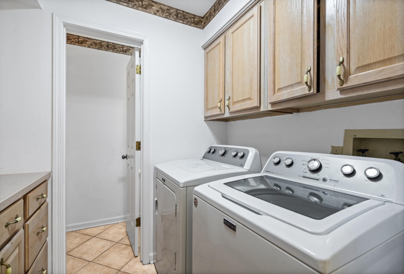 2956 HONEY TREE DR, Germantown, Tennessee 38138, 4 Bedroom Bedrooms, 8 Room Rooms,3.1 BathroomBathrooms,Residential,For Sale,HONEY TREE,0,10229575