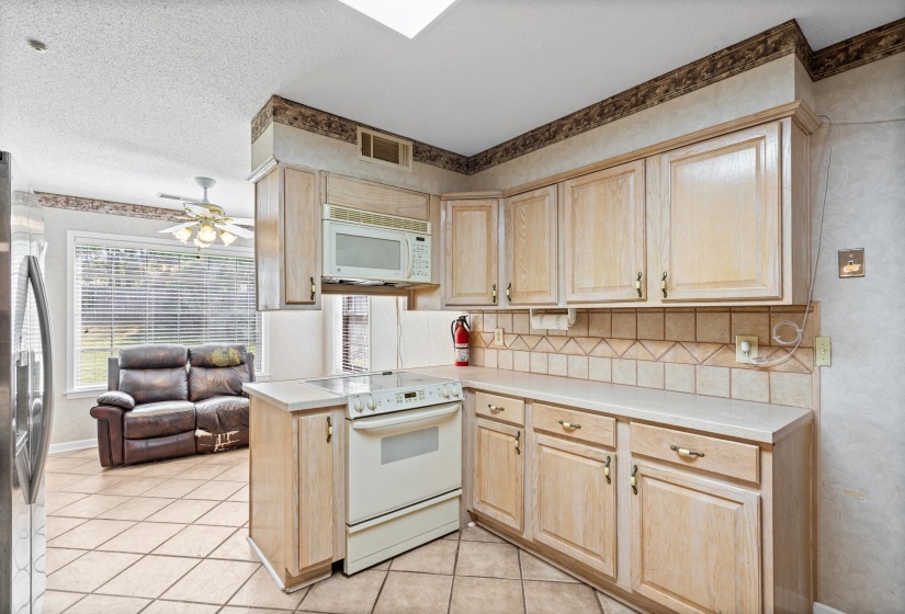 2956 HONEY TREE DR, Germantown, Tennessee 38138, 4 Bedroom Bedrooms, 8 Room Rooms,3.1 BathroomBathrooms,Residential,For Sale,HONEY TREE,0,10229575