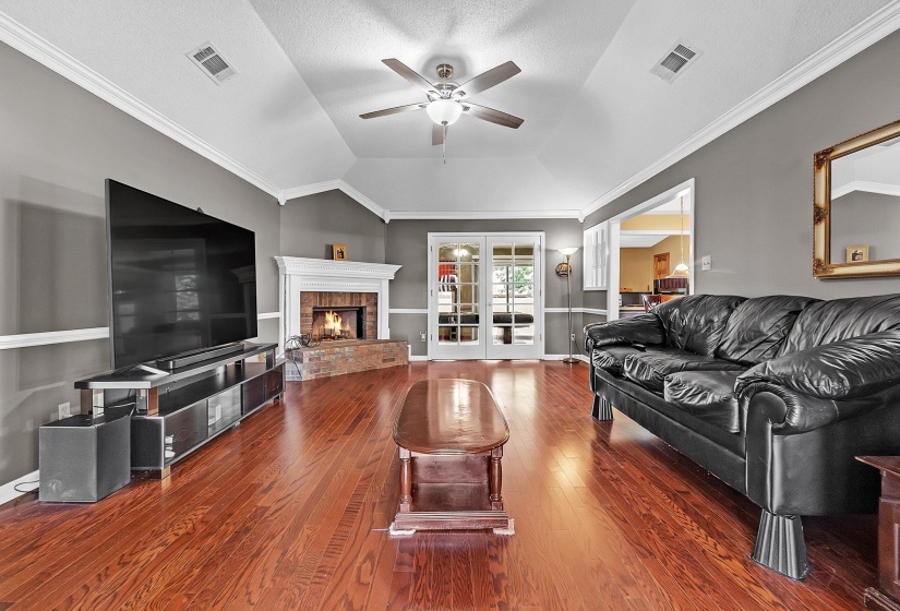 4465 TIPTON CV, Memphis, Tennessee 38125, 4 Bedroom Bedrooms, 9 Room Rooms,2.1 BathroomBathrooms,Residential,For Sale,TIPTON,0,10229577