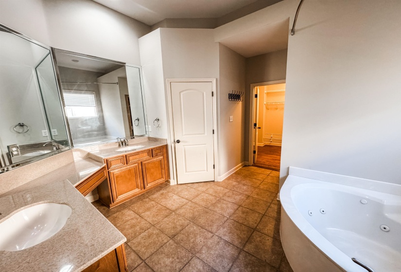 4776 WHITE PASS DR, Collierville, Tennessee 38017, 4 Bedroom Bedrooms, 10 Room Rooms,3 BathroomBathrooms,Rental Properties,For Sale,WHITE PASS,0,10229593