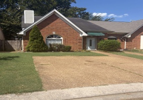 1655 OAKEN BUCKET DR, Memphis, Tennessee 38016, 3 Bedroom Bedrooms, 6 Room Rooms,2 BathroomBathrooms,Rental Properties,For Sale,OAKEN BUCKET,0,10229603 1655 OAKEN BUCKET DR, Memphis, Tennessee 38016, 3 Bedroom Bedrooms, 6 Room Rooms,2 BathroomBathrooms,Rental Properties,For Sale,OAKEN BUCKET,0,10229603