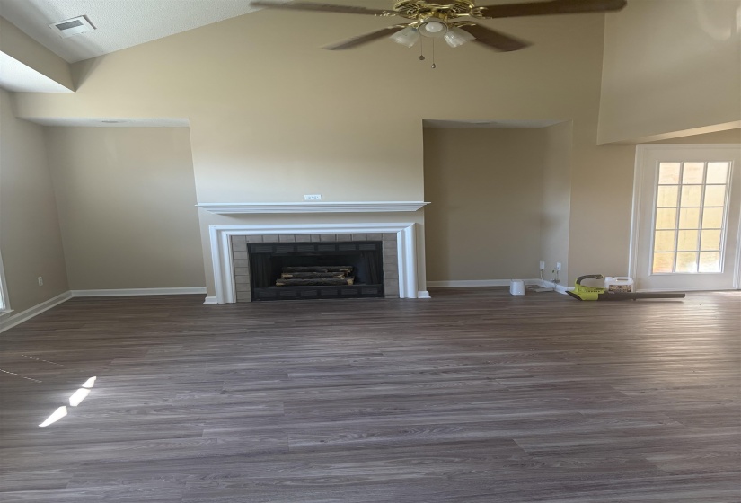 1655 OAKEN BUCKET DR, Memphis, Tennessee 38016, 3 Bedroom Bedrooms, 6 Room Rooms,2 BathroomBathrooms,Rental Properties,For Sale,OAKEN BUCKET,0,10229603