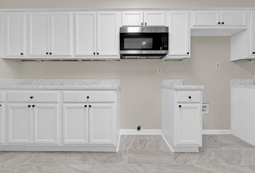 8193 WALNUT CREEK RD, Memphis, Tennessee 38018, 4 Bedroom Bedrooms, 8 Room Rooms,2.1 BathroomBathrooms,Residential,For Sale,WALNUT CREEK,0,10229075