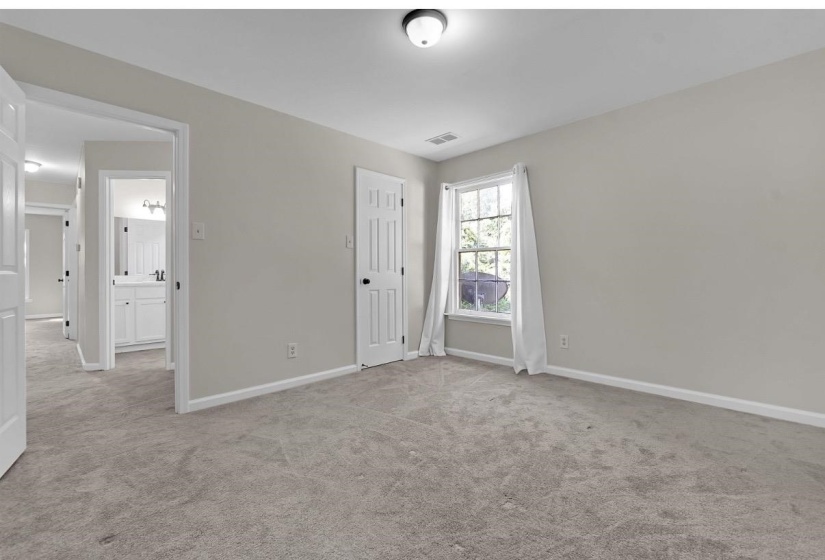 8193 WALNUT CREEK RD, Memphis, Tennessee 38018, 4 Bedroom Bedrooms, 8 Room Rooms,2.1 BathroomBathrooms,Residential,For Sale,WALNUT CREEK,0,10229075