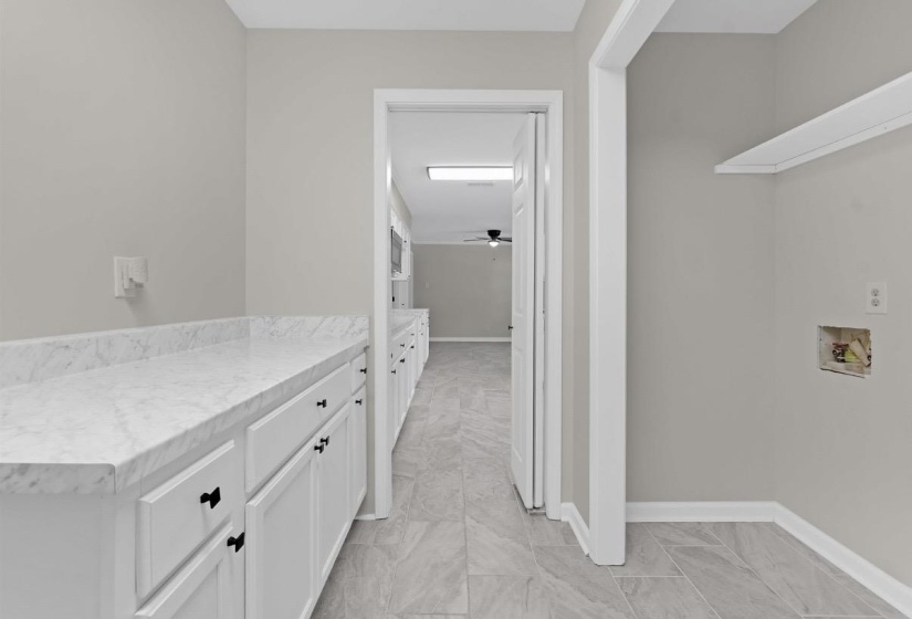 8193 WALNUT CREEK RD, Memphis, Tennessee 38018, 4 Bedroom Bedrooms, 8 Room Rooms,2.1 BathroomBathrooms,Residential,For Sale,WALNUT CREEK,0,10229075