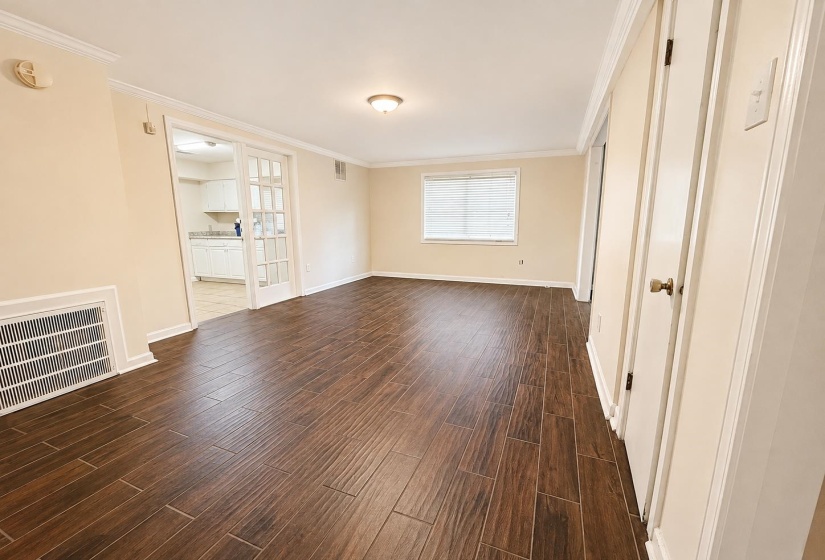 4184 LANSFORD DR, Memphis, Tennessee 38128, 5 Bedroom Bedrooms, 10 Room Rooms,3 BathroomBathrooms,Residential,For Sale,LANSFORD,0,10229580