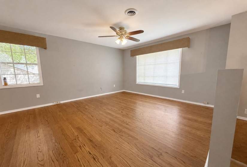4184 LANSFORD DR, Memphis, Tennessee 38128, 5 Bedroom Bedrooms, 10 Room Rooms,3 BathroomBathrooms,Residential,For Sale,LANSFORD,0,10229580