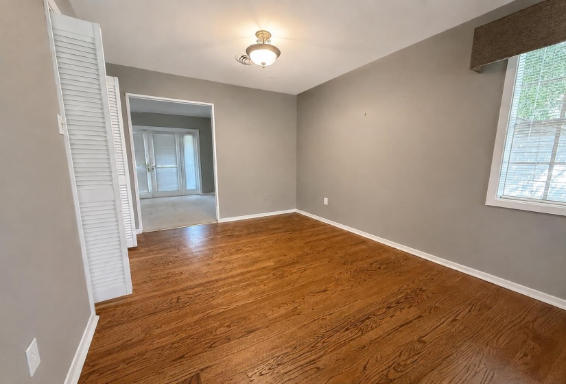 4184 LANSFORD DR, Memphis, Tennessee 38128, 5 Bedroom Bedrooms, 10 Room Rooms,3 BathroomBathrooms,Residential,For Sale,LANSFORD,0,10229580