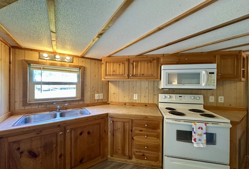 5735 RAILROAD ST, Williston, Tennessee 38076, 1 Bedroom Bedrooms, 2 Room Rooms,1 BathroomBathrooms,Residential,For Sale,RAILROAD,0,10229581