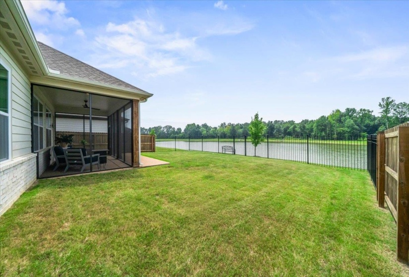 10207 LOUANNE DR, Collierville, Tennessee 38017, 3 Bedroom Bedrooms, 10 Room Rooms,2.1 BathroomBathrooms,Residential,For Sale,LOUANNE,0,10229583
