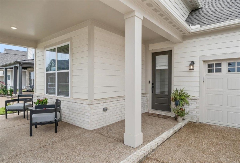 10207 LOUANNE DR, Collierville, Tennessee 38017, 3 Bedroom Bedrooms, 10 Room Rooms,2.1 BathroomBathrooms,Residential,For Sale,LOUANNE,0,10229583