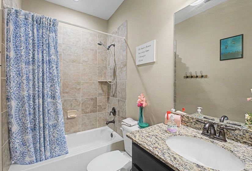 9082 OAKVALE DR, Cordova, Tennessee 38016, 4 Bedroom Bedrooms, 7 Room Rooms,3 BathroomBathrooms,Residential,For Sale,OAKVALE,0,10229587