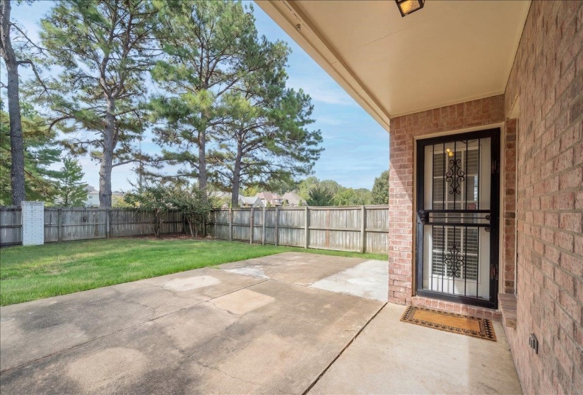 10461 ASHBORO DR, Collierville, Tennessee 38017, 4 Bedroom Bedrooms, 7 Room Rooms,2 BathroomBathrooms,Residential,For Sale,ASHBORO,0,10229589