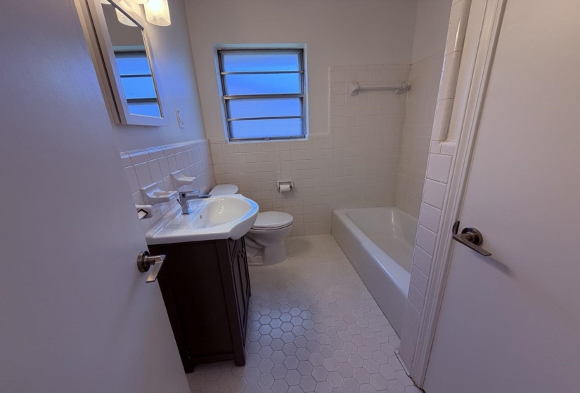 3567 HANNA DR, Memphis, Tennessee 38128, 3 Bedroom Bedrooms, 7 Room Rooms,1.1 BathroomBathrooms,Residential,For Sale,HANNA,0,10229590