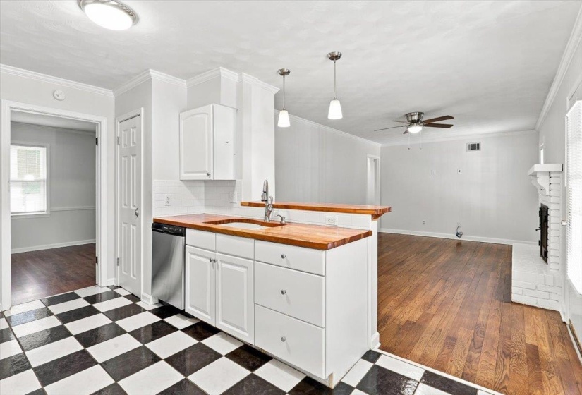 1571 ARCADIA ST, Memphis, Tennessee 38119, 3 Bedroom Bedrooms, 7 Room Rooms,2 BathroomBathrooms,Residential,For Sale,ARCADIA,0,10229591