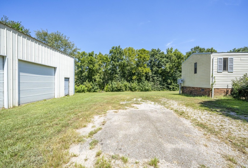 118 CHARLIE LN, Waynesboro, Tennessee 38485, 3 Bedroom Bedrooms, 6 Room Rooms,2 BathroomBathrooms,Residential,For Sale,CHARLIE,0,10229595