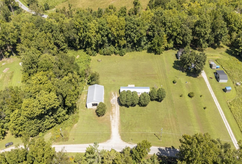 118 CHARLIE LN, Waynesboro, Tennessee 38485, 3 Bedroom Bedrooms, 6 Room Rooms,2 BathroomBathrooms,Residential,For Sale,CHARLIE,0,10229595