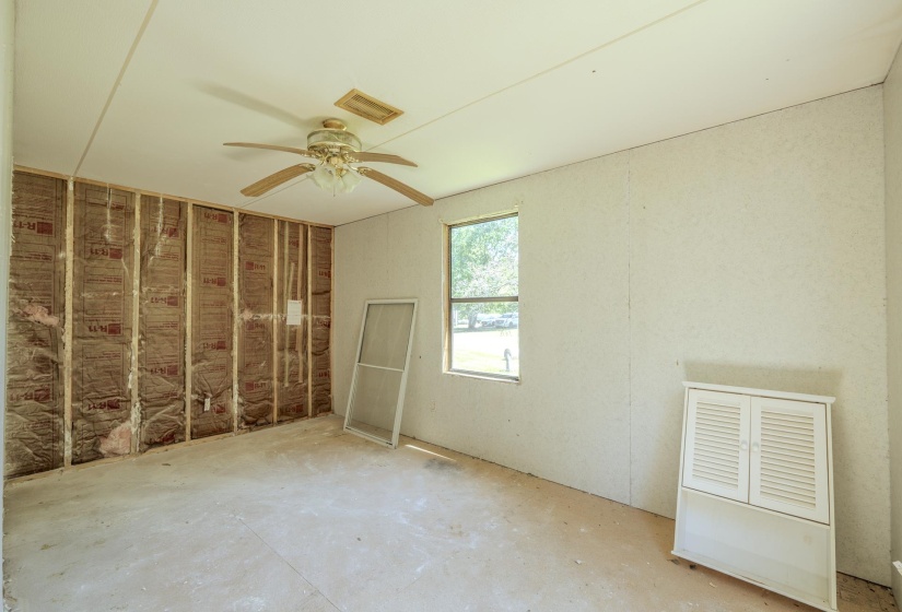 118 CHARLIE LN, Waynesboro, Tennessee 38485, 3 Bedroom Bedrooms, 6 Room Rooms,2 BathroomBathrooms,Residential,For Sale,CHARLIE,0,10229595