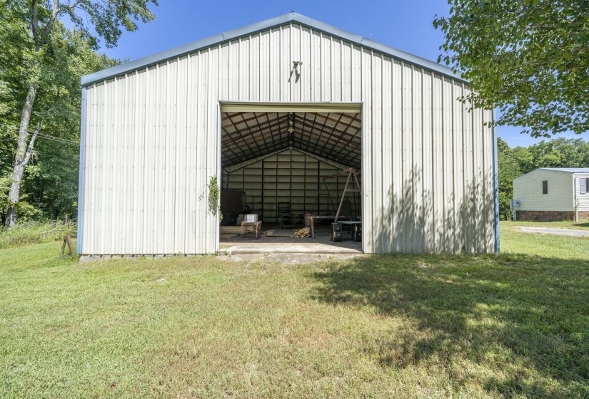 118 CHARLIE LN, Waynesboro, Tennessee 38485, 3 Bedroom Bedrooms, 6 Room Rooms,2 BathroomBathrooms,Residential,For Sale,CHARLIE,0,10229595
