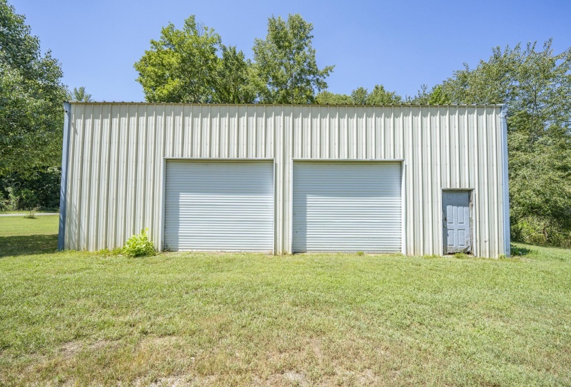 118 CHARLIE LN, Waynesboro, Tennessee 38485, 3 Bedroom Bedrooms, 6 Room Rooms,2 BathroomBathrooms,Residential,For Sale,CHARLIE,0,10229595