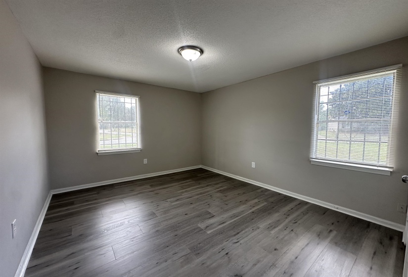 170 BURWOOD DR, Memphis, Tennessee 38109, 3 Bedroom Bedrooms, 6 Room Rooms,1 BathroomBathrooms,Residential,For Sale,BURWOOD,0,10229596
