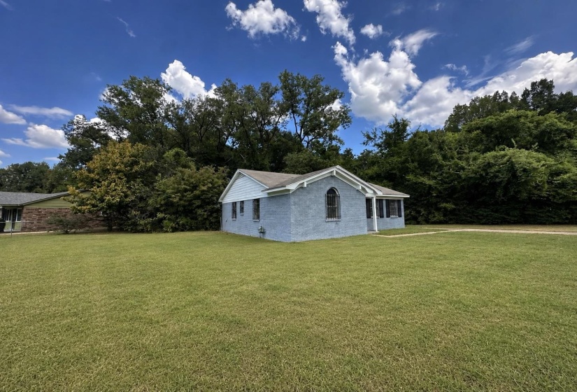 170 BURWOOD DR, Memphis, Tennessee 38109, 3 Bedroom Bedrooms, 6 Room Rooms,1 BathroomBathrooms,Residential,For Sale,BURWOOD,0,10229596