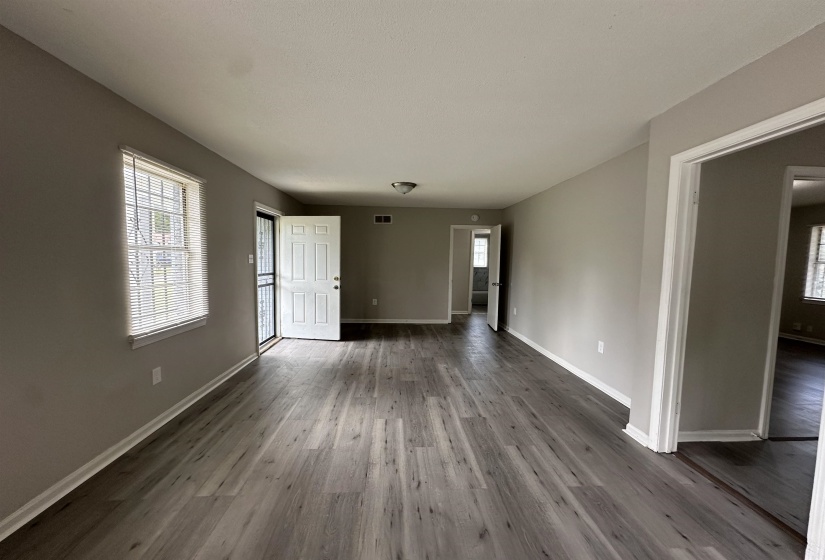 170 BURWOOD DR, Memphis, Tennessee 38109, 3 Bedroom Bedrooms, 6 Room Rooms,1 BathroomBathrooms,Residential,For Sale,BURWOOD,0,10229596