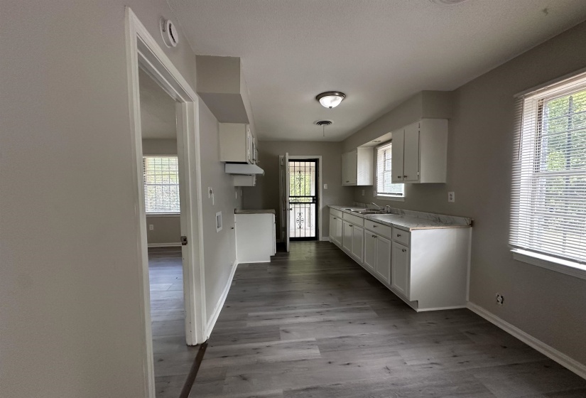 170 BURWOOD DR, Memphis, Tennessee 38109, 3 Bedroom Bedrooms, 6 Room Rooms,1 BathroomBathrooms,Residential,For Sale,BURWOOD,0,10229596