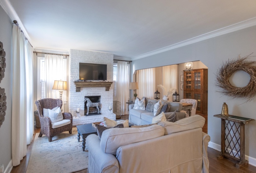 3639 COWDEN AVE, Memphis, Tennessee 38111, 4 Bedroom Bedrooms, 9 Room Rooms,2 BathroomBathrooms,Residential,For Sale,COWDEN,0,10229597