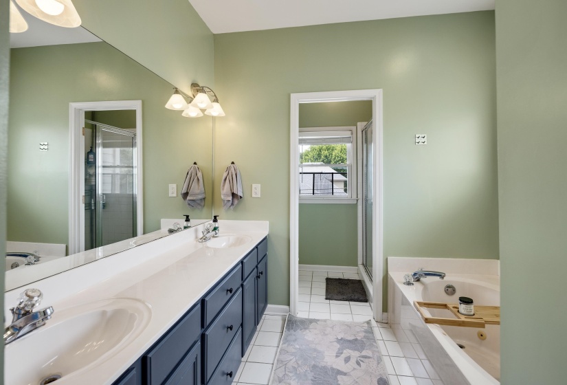 327 AVALON ST, Memphis, Tennessee 38112, 4 Bedroom Bedrooms, 8 Room Rooms,2.1 BathroomBathrooms,Residential,For Sale,AVALON,0,10229602