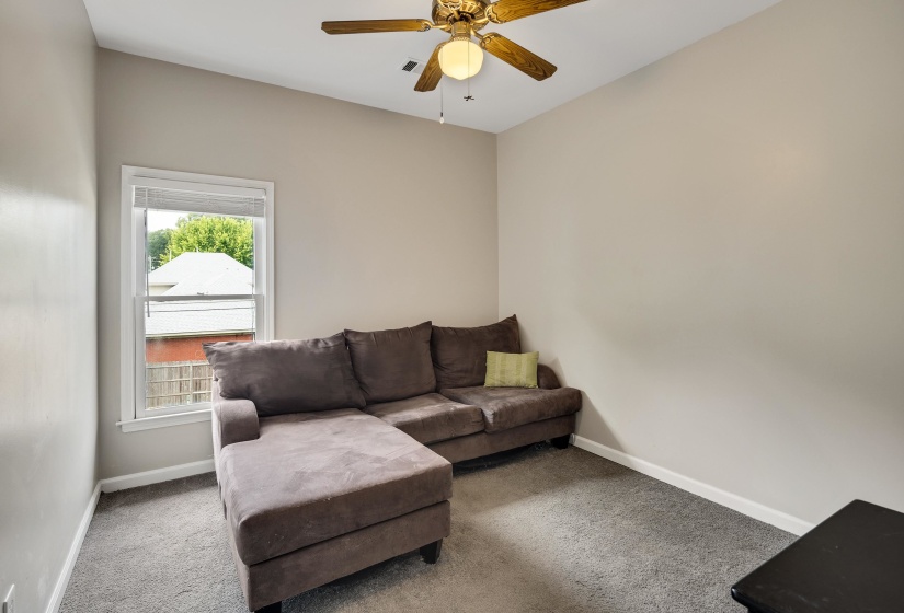 327 AVALON ST, Memphis, Tennessee 38112, 4 Bedroom Bedrooms, 8 Room Rooms,2.1 BathroomBathrooms,Residential,For Sale,AVALON,0,10229602