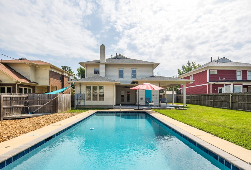 327 AVALON ST, Memphis, Tennessee 38112, 4 Bedroom Bedrooms, 8 Room Rooms,2.1 BathroomBathrooms,Residential,For Sale,AVALON,0,10229602