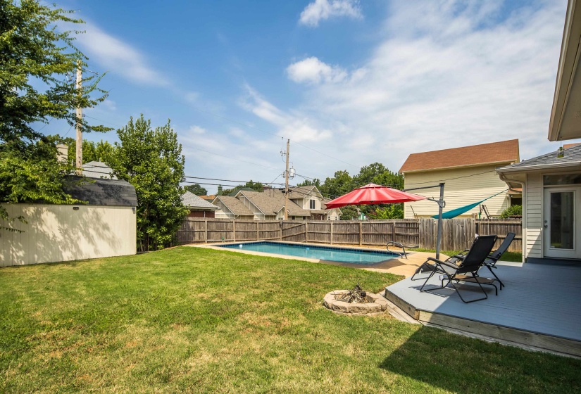 327 AVALON ST, Memphis, Tennessee 38112, 4 Bedroom Bedrooms, 8 Room Rooms,2.1 BathroomBathrooms,Residential,For Sale,AVALON,0,10229602